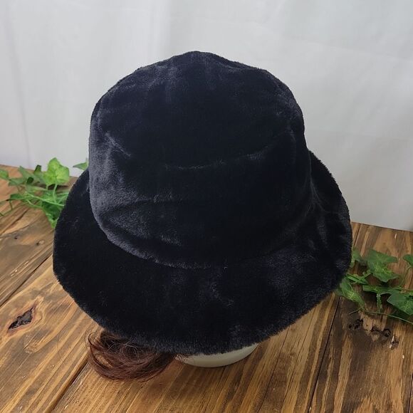 Unknown Brand. Black Velvet Bucket Hat. Beautiful. OSFA. EUC - Picture 3 of 6